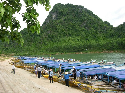 bến thuyền phong nha