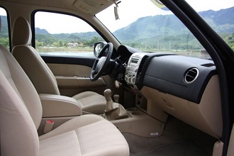 thuê 7 chỗ ford everest