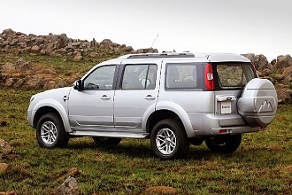 thuê ô tô du lịch 7 chỗ ford everest tại đà nẵng