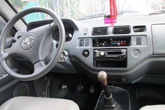 xe du lịch 7 chỗ toyota zace