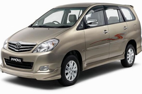 thuê xe du lịch 7 chỗ toyota innova ở đà nẵng