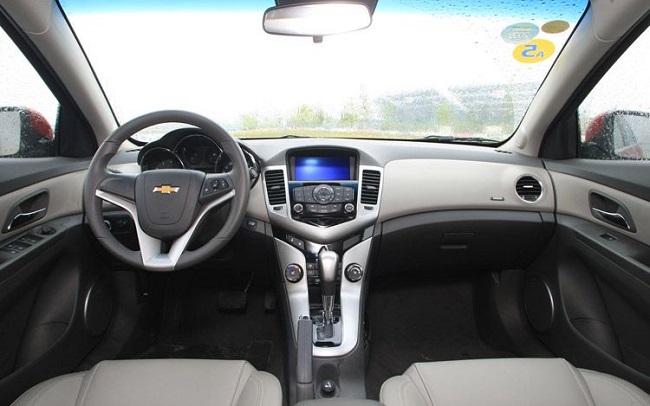 thuê ô tô dài hạn 4 chỗ chevrolet cruze