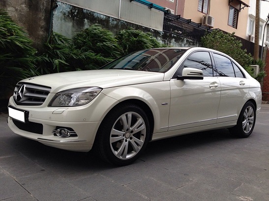 thuê ô tô dài hạn 4 chỗ mercedes c200