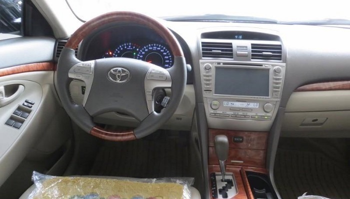 xe sang trọng cho thuê tháng 4 chỗ toyota camry