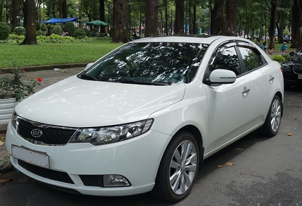 thuê xe 4 chỗ kia cerato dài hạn