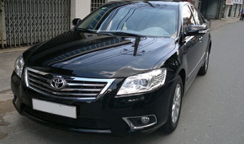 thuê xe tự lái sang trọng 4 chỗ toyota camry