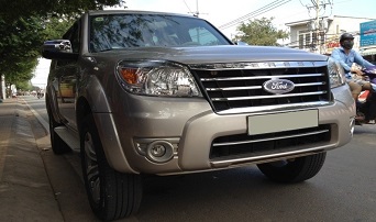 xe tự lái 7 chỗ ford everest