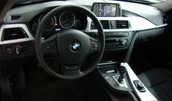 xe tự lái vip bmw 320i