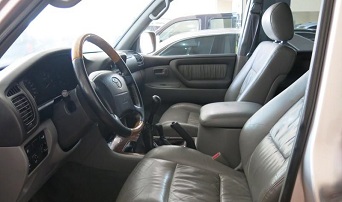 xe tự lái vip toyota landcruiser